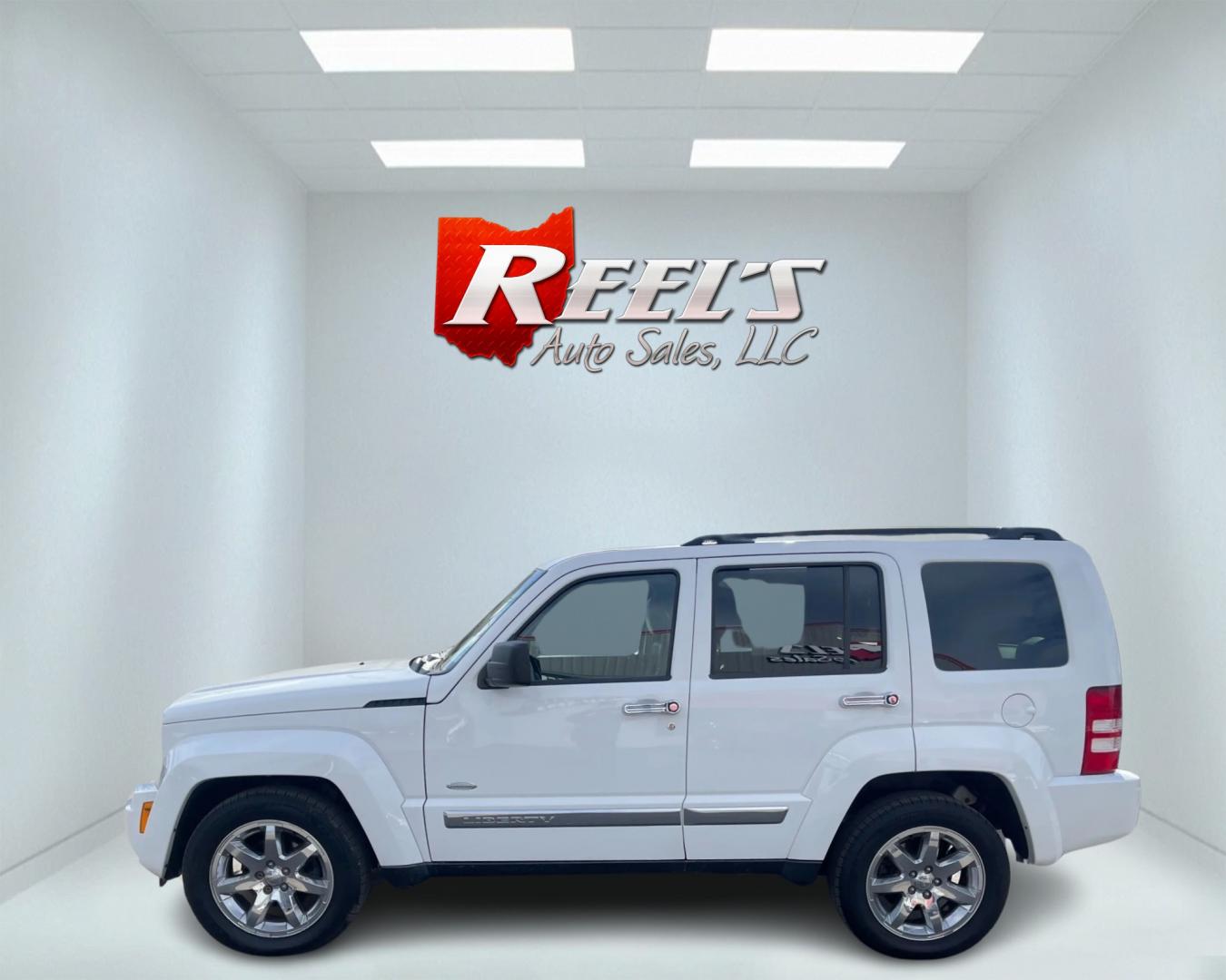 2012 White /Black Jeep Liberty Latitude 4WD (1C4PJMAK0CW) with an 3.7L V6 SOHC 12V engine, 4-Speed Automatic transmission, located at 547 E. Main St., Orwell, OH, 44076, (440) 437-5893, 41.535435, -80.847855 - Photo#15